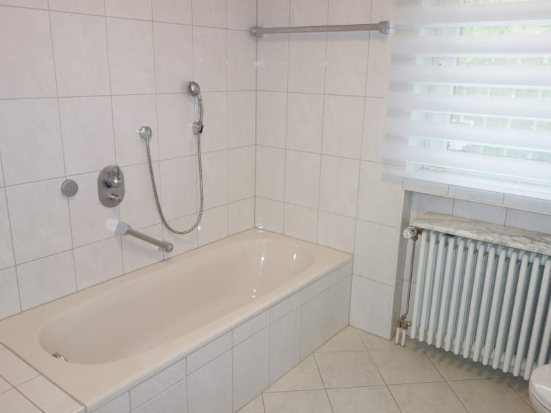 Schöne 2-Zimmer-Wohnung in bester Wohnlage Baden-Badens. Ca. 80 m² Wohnfläche. Balkon, Terrasse ...