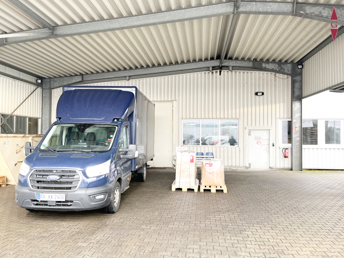 Anlieferung überdacht (2)