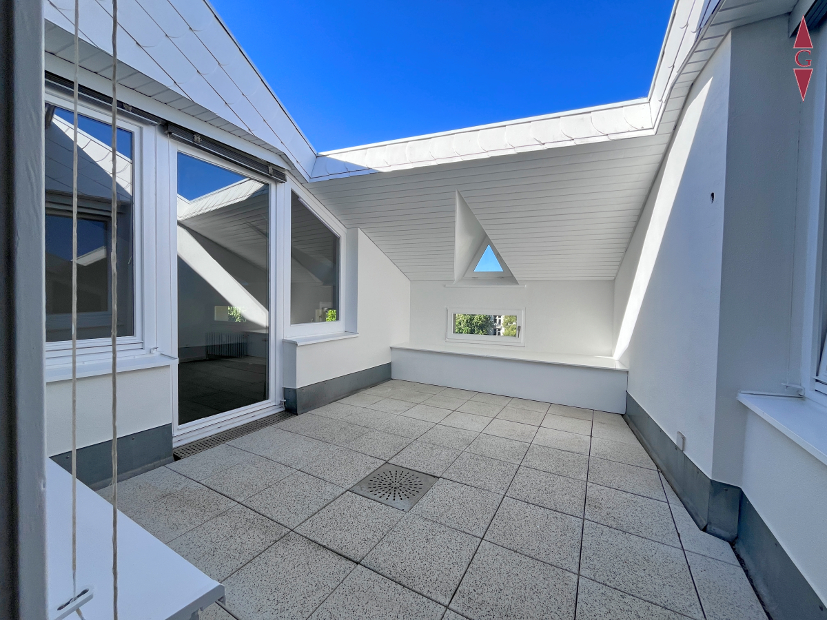 Loggia am Schlafzimmer_Essbereich