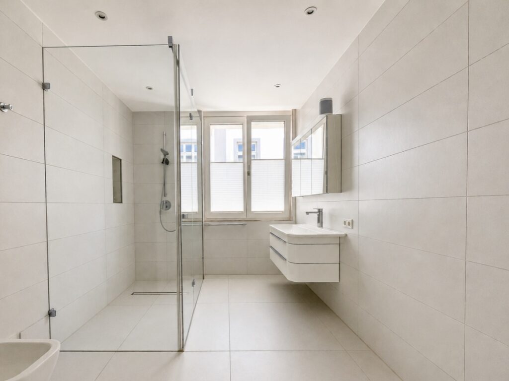 Bildtitel: Masterbad mit bodengleicher Dusche